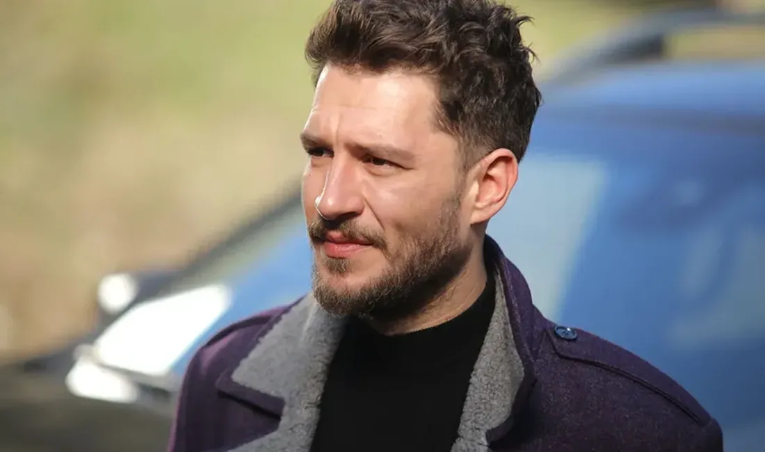 Ünlü oyuncu Uraz Kaygılaroğlu, sosyal medya üzerinden babaannesi Nezahat Kaygılaroğlu’nun