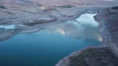 Yozgat'ın Boğazlıyan ilçesindeki Uzunlu Barajı, kuraklık ve aşırı sıcaklar nedeniyle