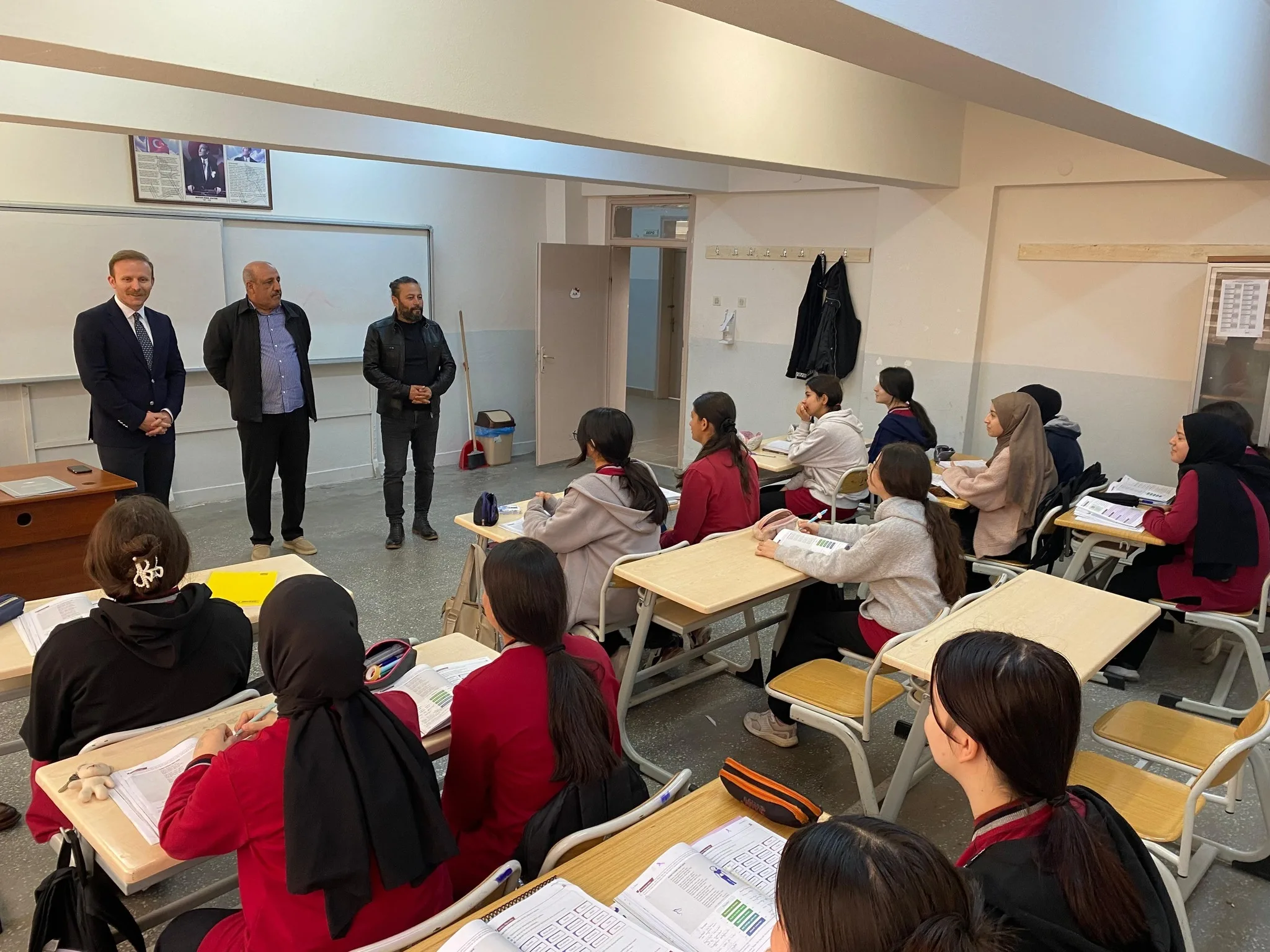 Boğazlıyan Kaymakamı Aydın Yanık, İlçe Milli Eğitim Müdürü Mustafa Şimşek