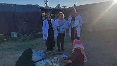Yozgat'ın Yerköy ilçesinde, İlçe Sağlık Müdürlüğü tarafından mevsimlik tarım işçileri