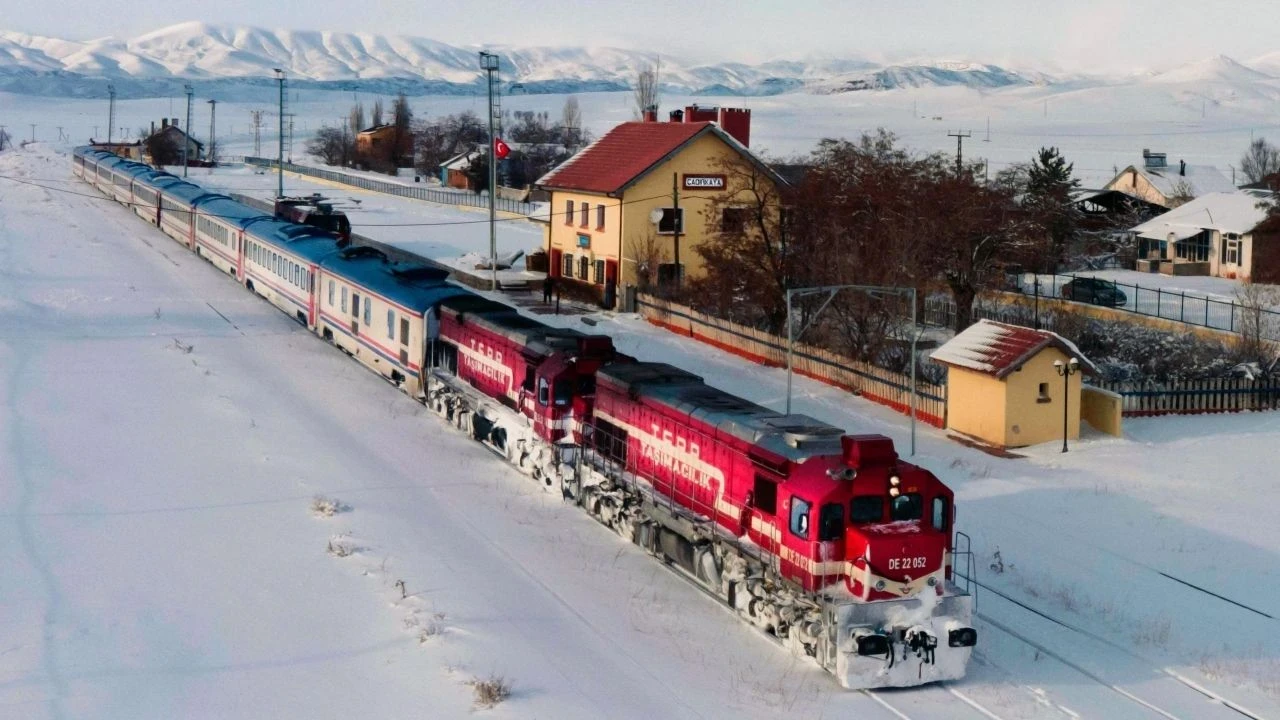 Kış sezonunun en gözde tren rotasından biri olan Doğu Ekspresi,