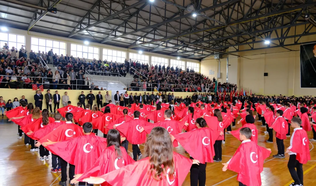 29 Ekim Cumhuriyet Bayramı Yozgat'ın merkez ve ilçelerinde çeşitli törenlerle