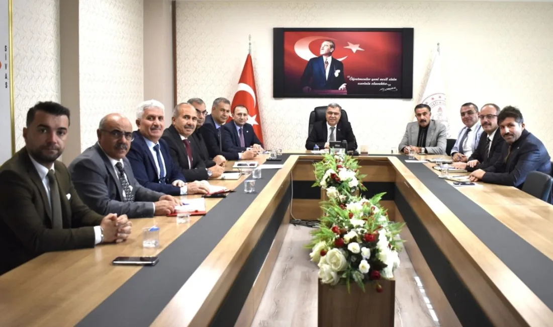 Yozgat İl Millî Eğitim Müdürü İsmail Altınkaynak başkanlığında, müdür yardımcıları