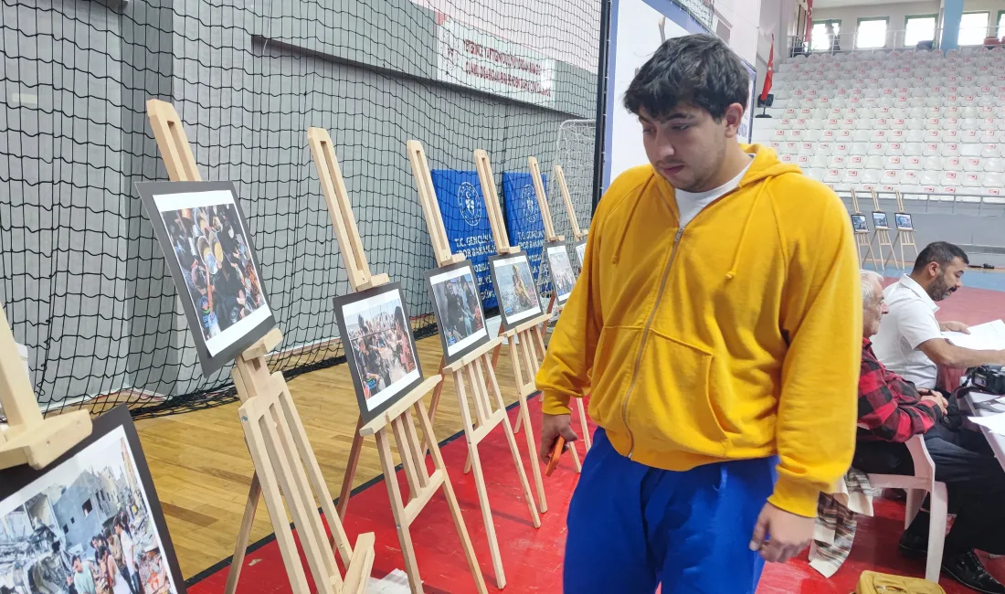 Yozgat'taki güreş müsabakalarında, Filistin'deki insanlık dramına dikkat çekmek amacıyla özel