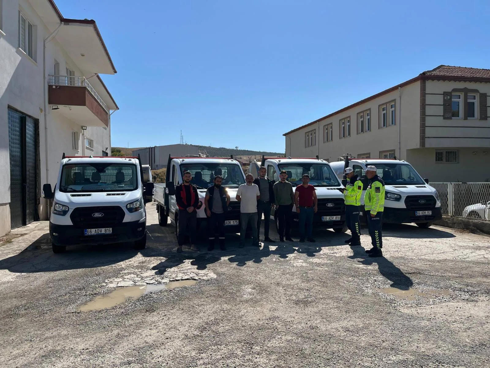 Yozgat İl Jandarma Komutanlığı, sürücülerin trafik bilincini artırmak amacıyla Sarıkaya