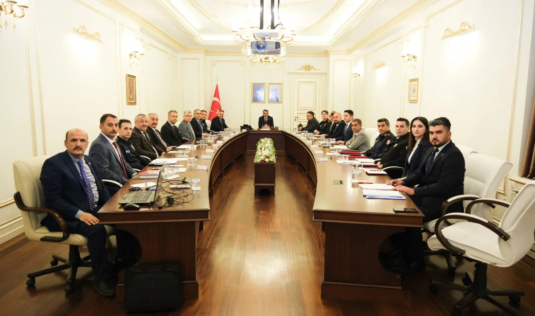 Yozgat Valisi Mehmet Ali Özkan başkanlığında, Üniversite Güvenlik Toplantısı yapılarak,