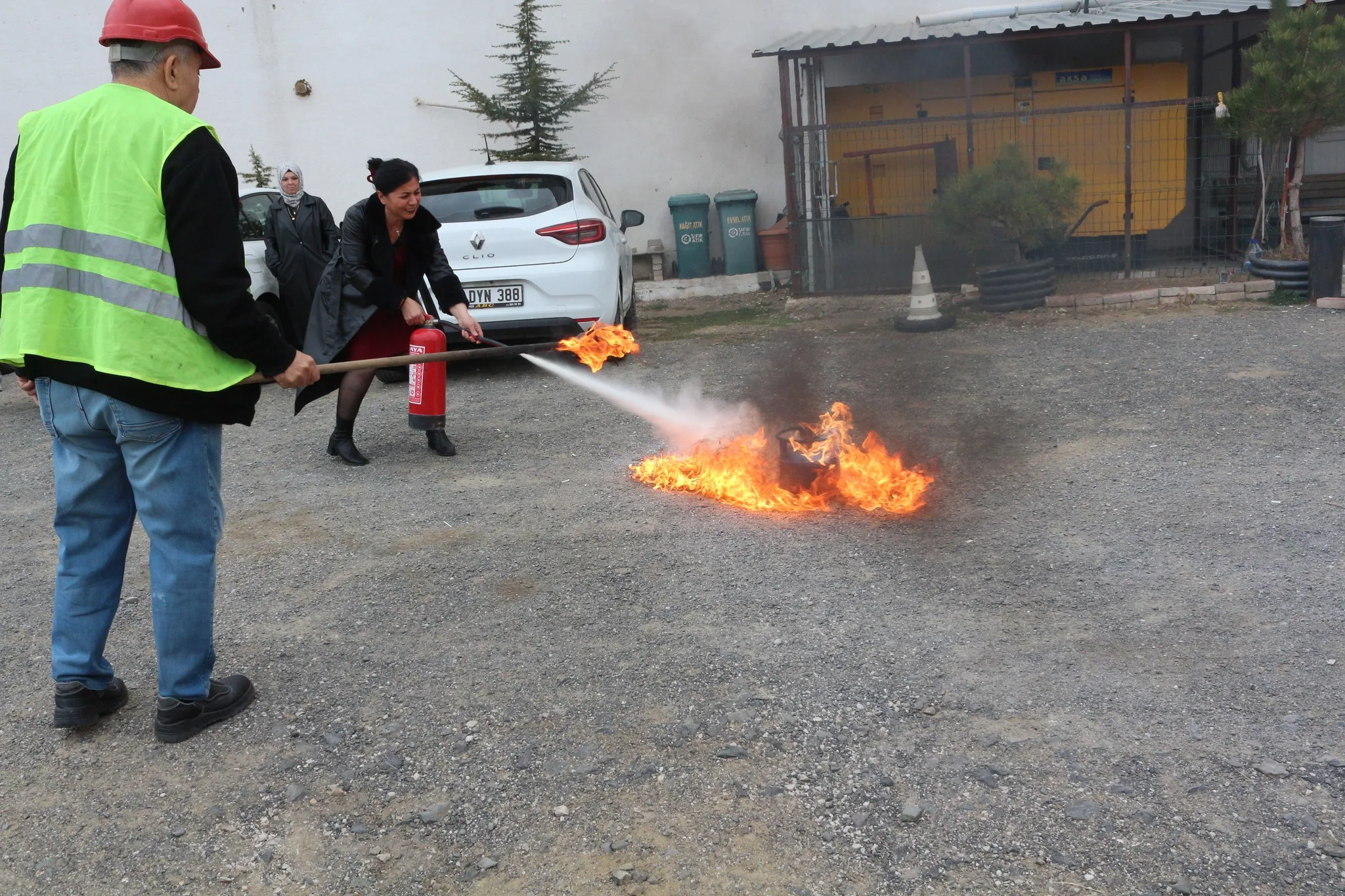 TKDK Yozgat İl Müdürlüğü, çalışanlarına yönelik yangın tatbikatı düzenleyerek afet