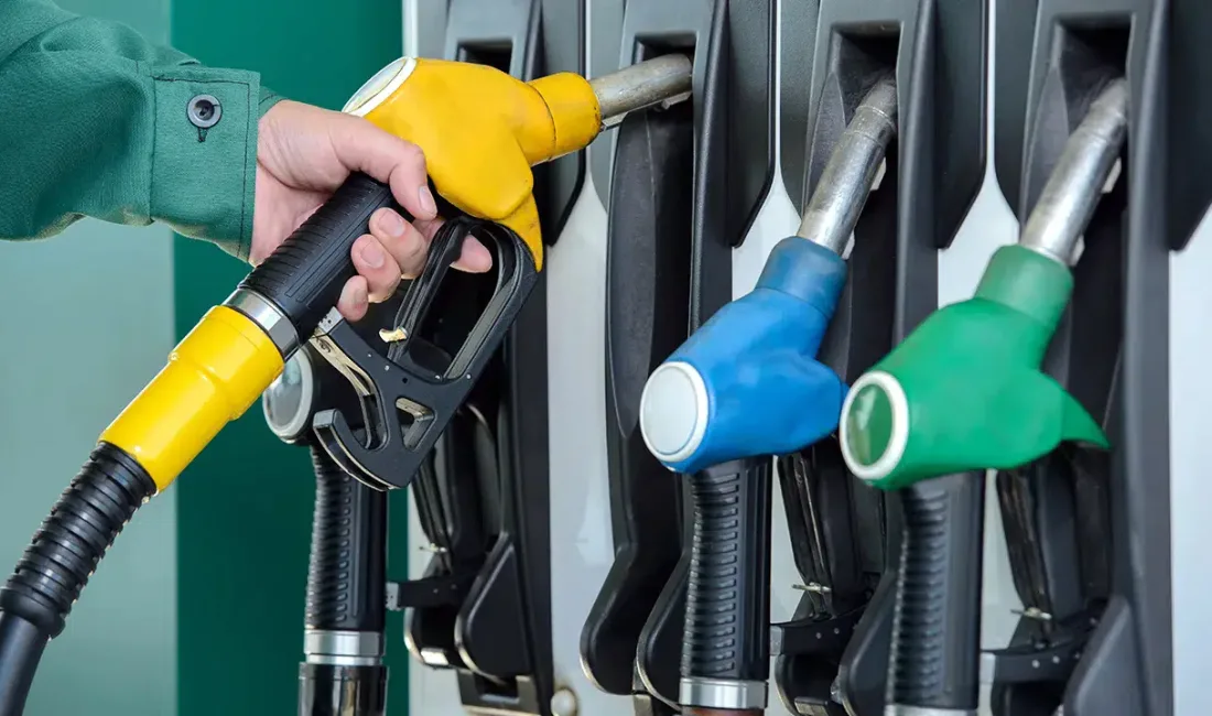 Uluslararası petrol fiyatlarındaki artış, Türkiye'de motorin fiyatlarına zam olarak yansıyor.
