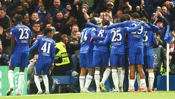 UEFA Şampiyonlar Ligi lig aşamasının 5. haftasında Chelsea, sahasında Barcelona’yı