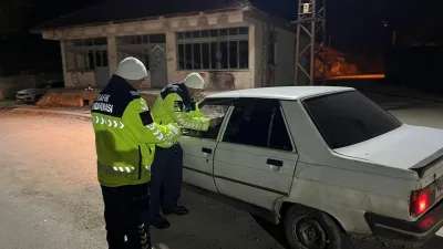 Yozgat İl Jandarma Komutanlığı, yaptığı trafik denetimlerinde sürücü belgesi olmayanlardan