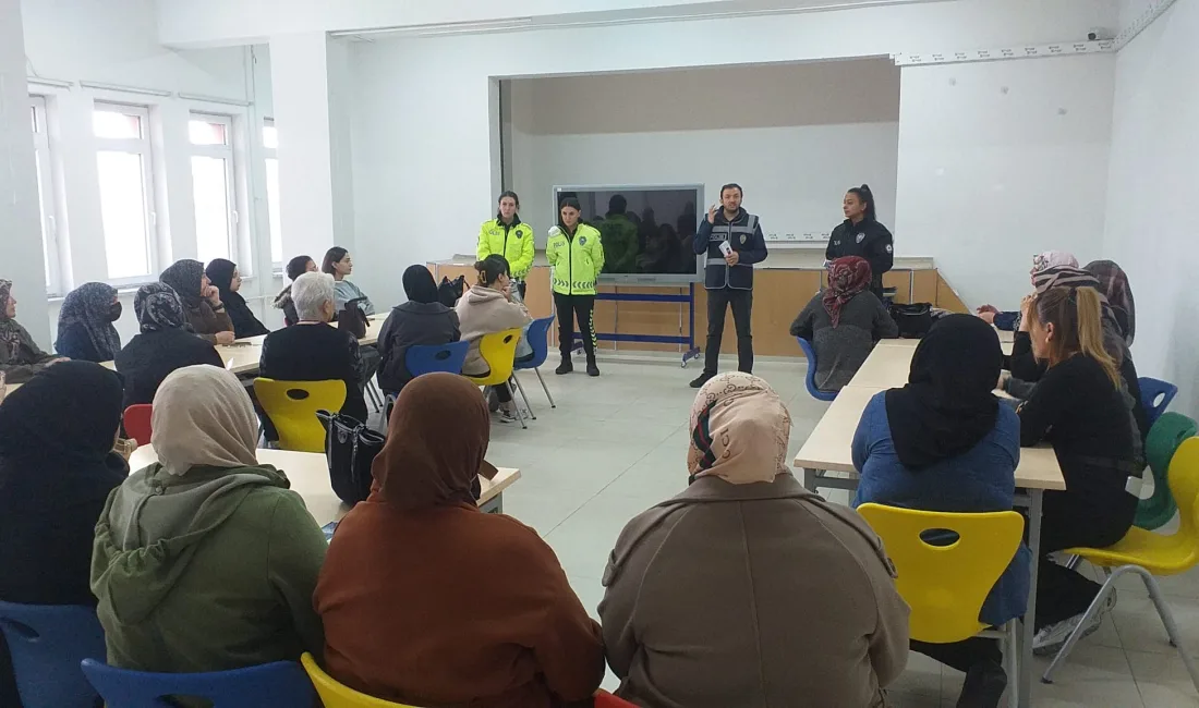 Yerköy Emniyet Müdürlüğü, Halk Eğitimi Merkezinde eğitim gören kadın kursiyerlere