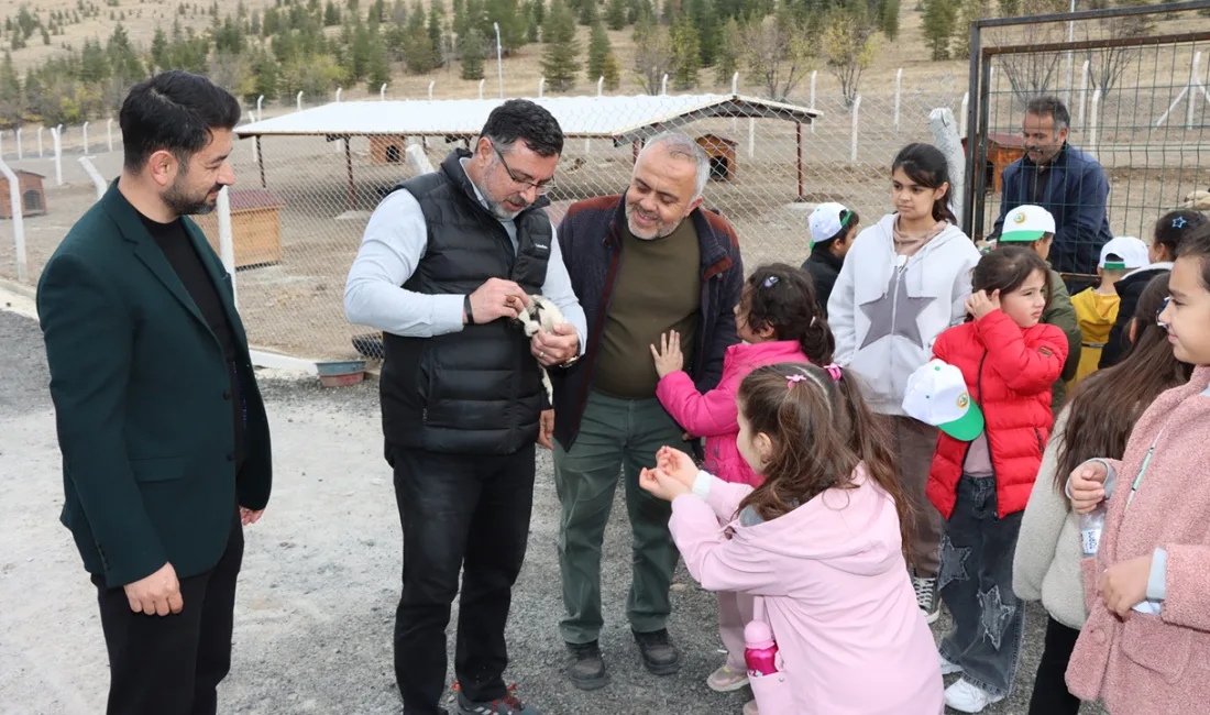 Yerköy’de Hayvan Sevgisi Bakımevinde Buluştu Yerköy ilçemizde yapımı tamamlanan Hayvan Bakımevi, öğretmenler, öğrenciler, veliler ve
