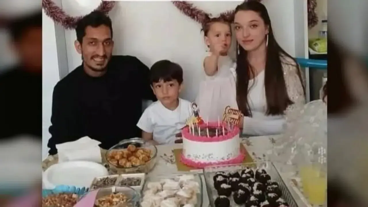 Almanya'dan İstanbul'a gelen 4 kişilik aile, yedikleri kumpir ve midyeden