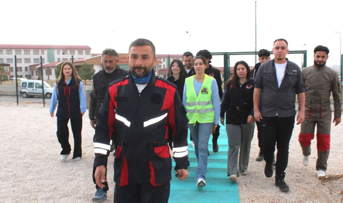 Yozgat Bozok Üniversitesi, bünyesinde kurulan Görev Köpekleri Eğitim Koordinatörlüğü (GÖKAK)
