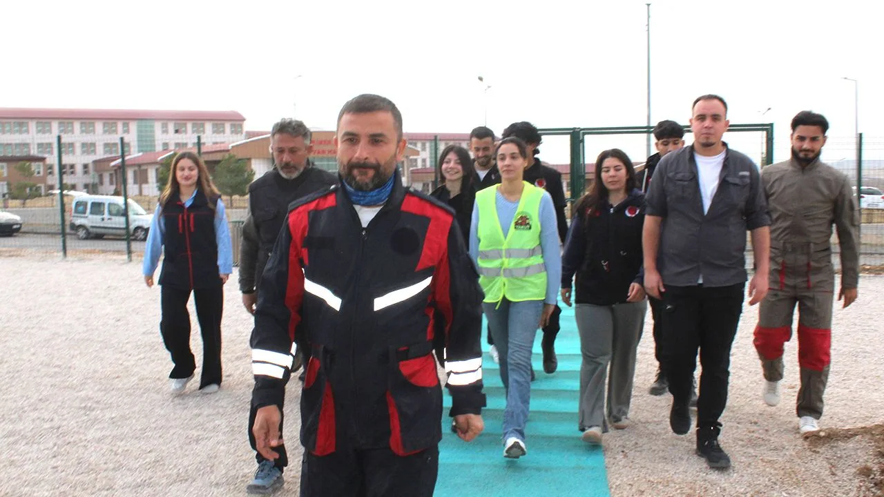 Yozgat Bozok Üniversitesi, bünyesinde kurulan Görev Köpekleri Eğitim Koordinatörlüğü (GÖKAK)