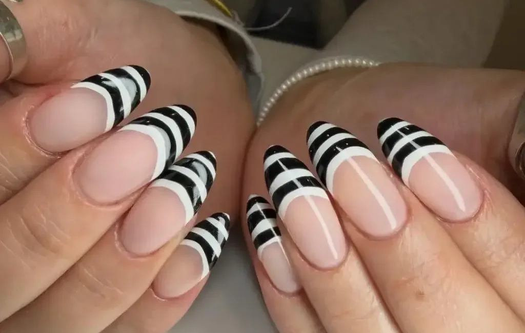 Çizgili manikür, klasik French’ten renk bloklarına kadar birçok yenilikçi tasarımla