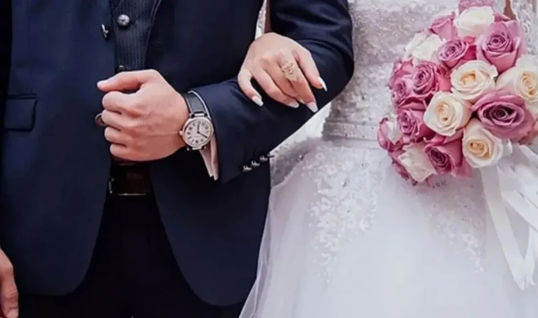 Cumhurbaşkanı Yardımcısı Cevdet Yılmaz, Aile ve Gençlik Fonu kapsamında evlenecek