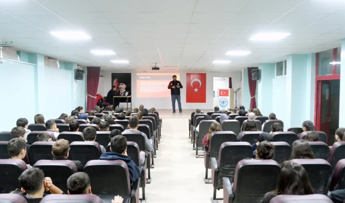 Sorgun Belediyesi, vatandaşların deprem bilincini artırmak amacıyla okullarda düzenlediği eğitimlerle