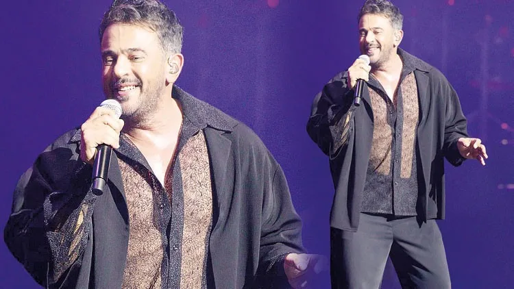 Emre Altuğ, Zorlu PSM’de sahne aldığı “Bir Pop Masalı” konserinde