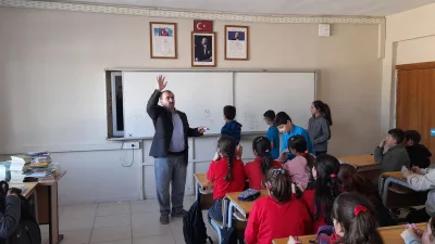 Yozgat Bozok Üniversitesi öğretim üyesi Prof. Dr. Mustafa Böyükata, Sarıkaya’ya