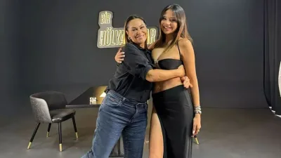 Hülya Avşar’ın YouTube programına konuk olan sosyal medya fenomeni Merve