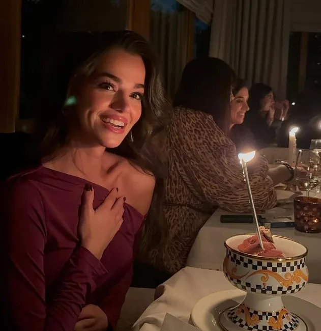 Ünlü oyuncu Kerem Bürsin, sosyal medya fenomeni sevgilisi Selin Yağcıoğlu’nun