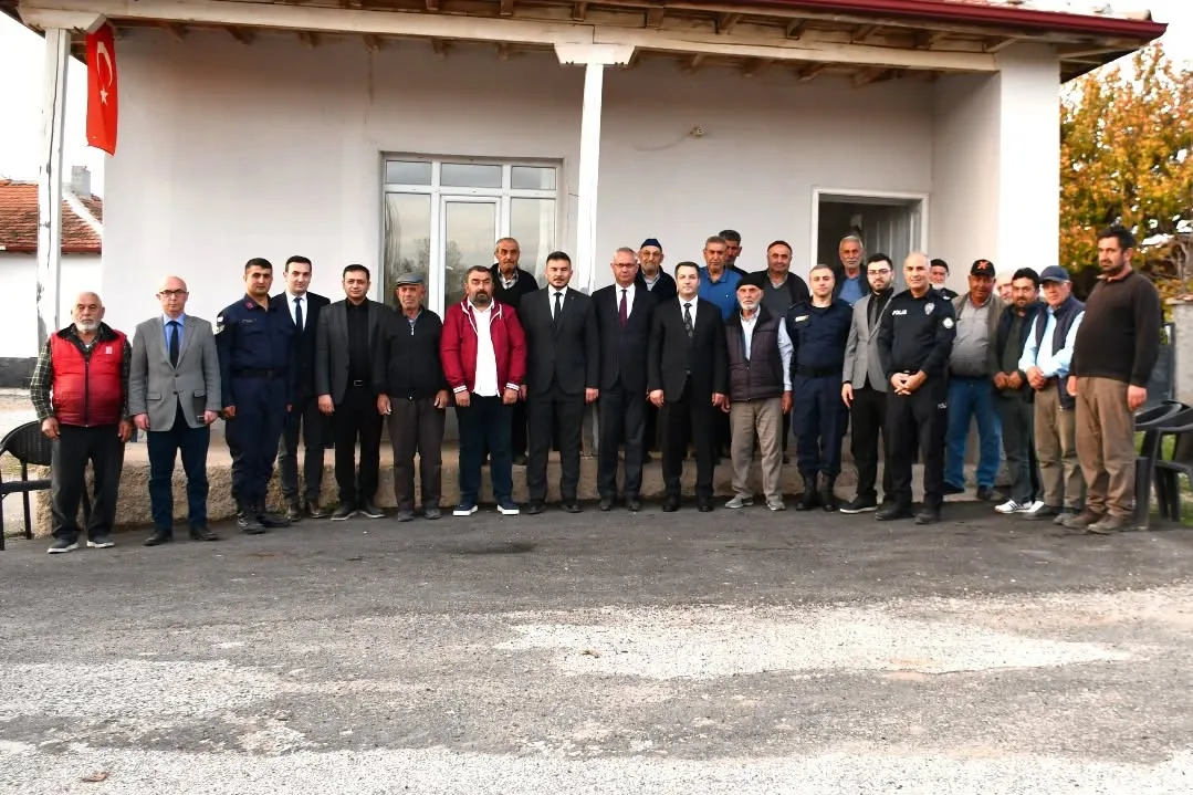 Sorgun Kaymakamı Abdurrezzak Canpolat, daire amirleriyle birlikte Karaveli, Çavuş, Büyükören