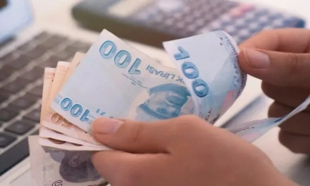 Yapı Kredi Bankası, Kasım ayında emekli maaşını taşıyan müşterilerine 30.