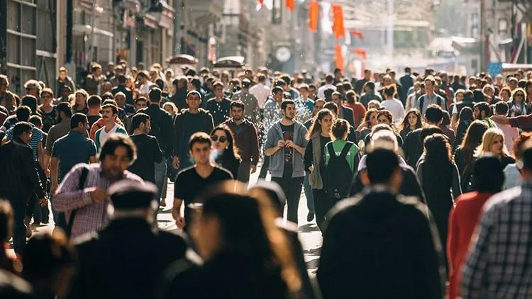 TÜİK’in dönemlik nüfus verilerine göre Türkiye nüfusu, 2024 sonundaki 85