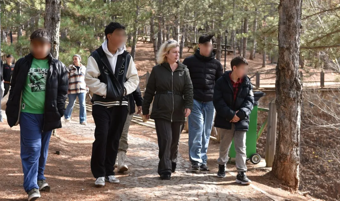 Yozgat Valisi Mehmet Ali Özkan’ın eşi Arzu Özkan, Çocuk Evleri