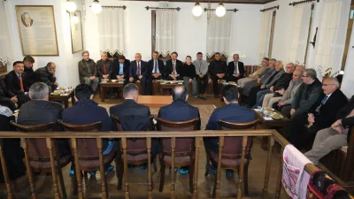 Yozgat’ta düzenlenen “Ensar Buluşmaları” programında Vali Mehmet Ali Özkan, şair