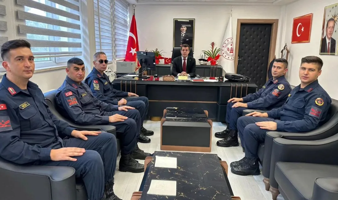 Yenifakılı Kaymakamı İsa Uğur, 12 Kasım Uzman Çavuşlar Günü dolayısıyla