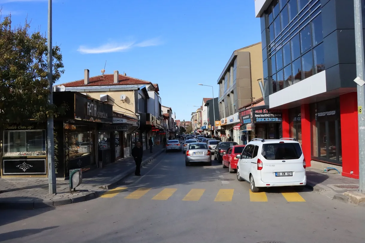 Yerköy Belediyesi, Kırşehir Caddesi ile Bedri Aydın Caddesi arasındaki Hükümet