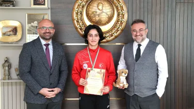 Yozgat Bozok Üniversitesi Spor Bilimleri Fakültesi öğrencisi Yağmur Efetürk, Bulgaristan'ın