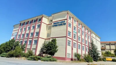 Yozgat Bozok Üniversitesi Halkla İlişkiler ve Reklamcılık Atölyesi toplantısında, öğrencilerin