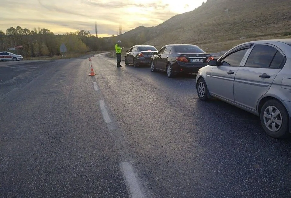 Yozgat İl Jandarma Komutanlığı, Akdağmadeni ve Çayıralan ilçelerinde gerçekleştirdiği alkollü
