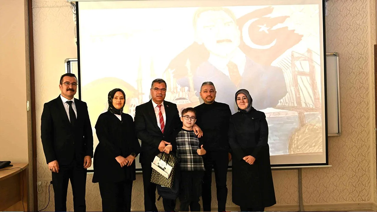 Yozgat İl Milli Eğitim Müdürü İsmail Altınkaynak, 10 Kasım Atatürk'ü