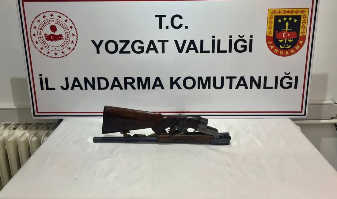Yozgat Şefaatli’de jandarma ekiplerinin icra ettiği operasyonda ruhsatsız av tüfeği