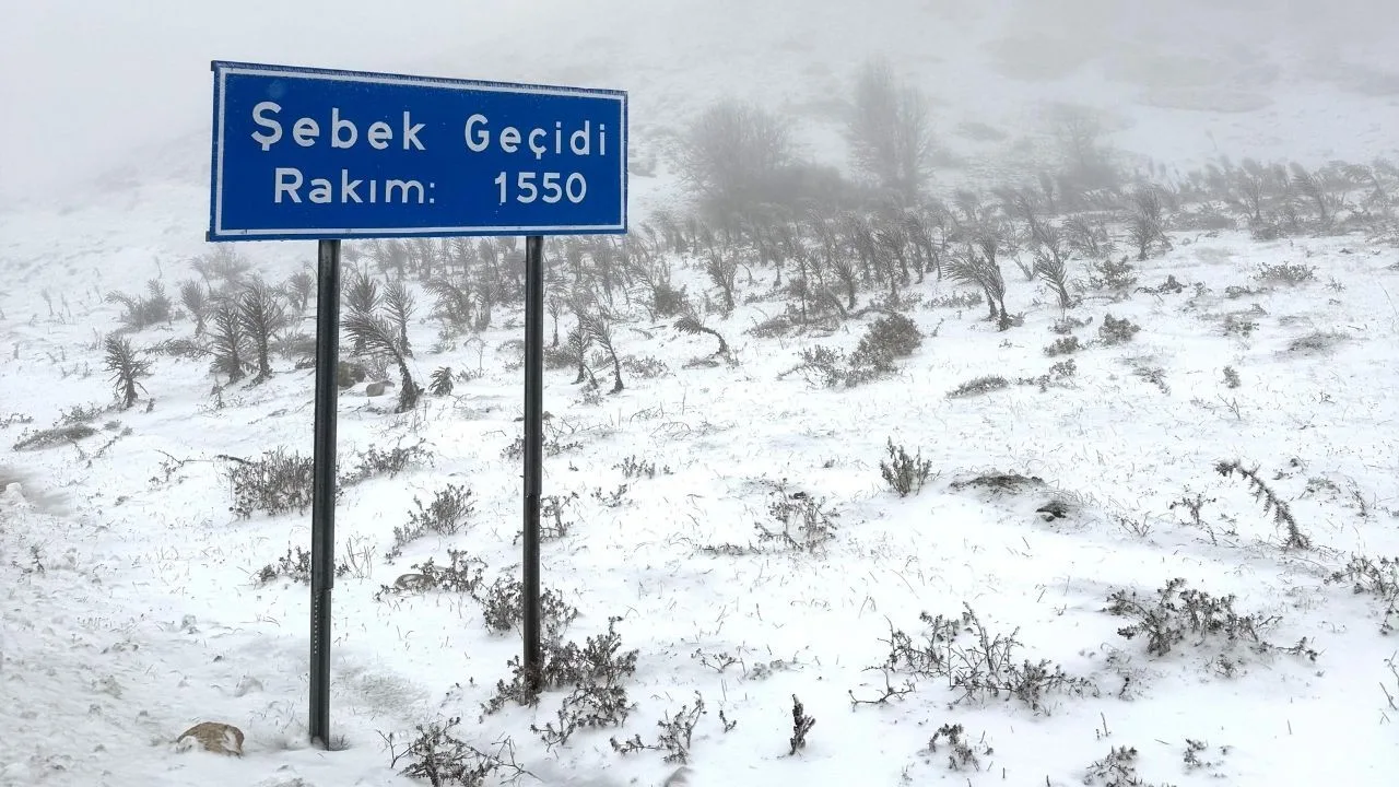 Yozgat İl Genel Meclisi üyeleri, olumsuz hava koşullarına rağmen çalışmalarını