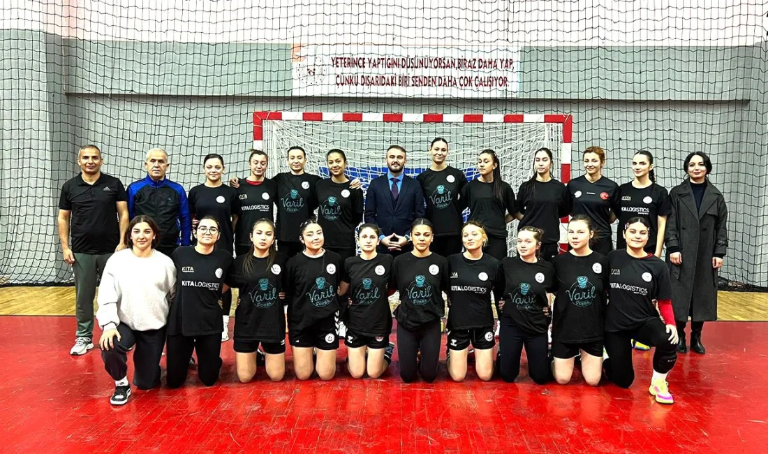 Yozgat Aile ve Sosyal Hizmetler İl Müdürü Alper Alp, kız