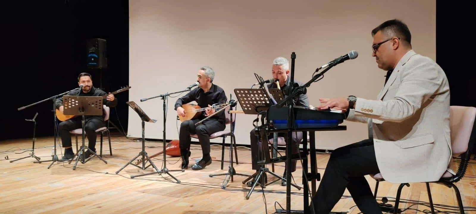 Yerköy İlçe Millî Eğitim Müdürlüğü koordinasyonunda düzenlenen 4. “Şarkılar Bizi