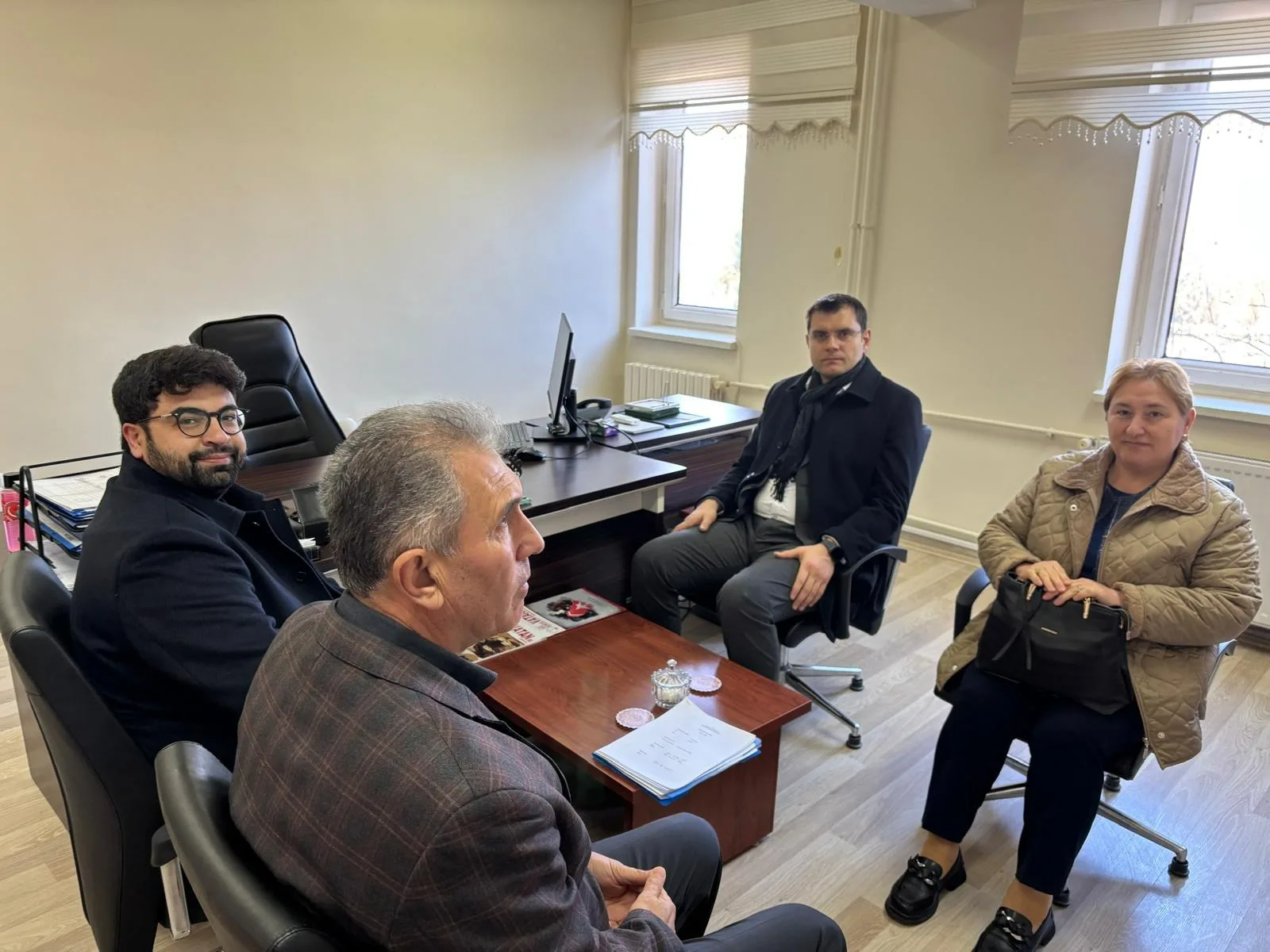 Yerköy Kaymakamı Mehmet Halis Aydın, İlçe Sağlık Müdürlüğü'nü ziyaret ederek