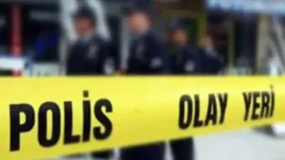 İstanbul’un Beylikdüzü ilçesinde, bir sitedeki dairede 46 yaşındaki Cengiz Yalçın,