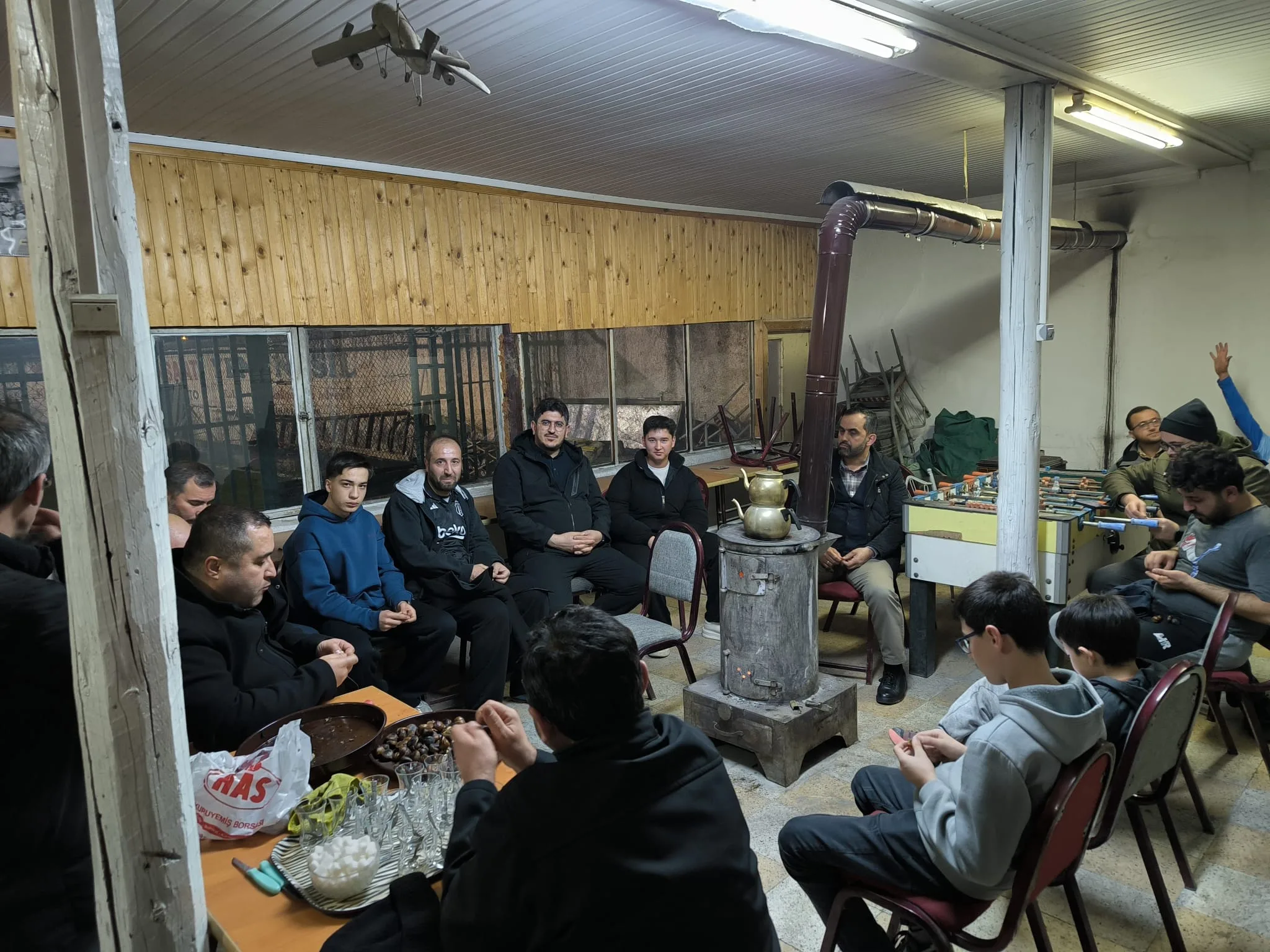 Yerköy Müftülüğü Gençlik Koordinatörlüğü tarafından düzenlenen dostluk maçı, liseli gençler