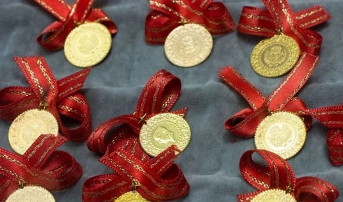 Altın piyasasında yeni haftaya yükselişle giriliyor.  Gram altın, 5.