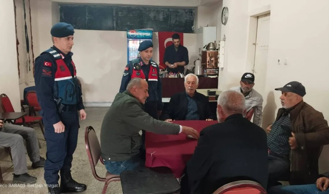 Yenifakılı’da jandarma ekipleri, devriye sırasında vatandaşları küçükbaş hayvan hırsızlığı ve