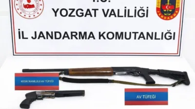 Jandarma ekipleri, ruhsatsız av tüfekleri ele geçirdi.  Olayla ilgili