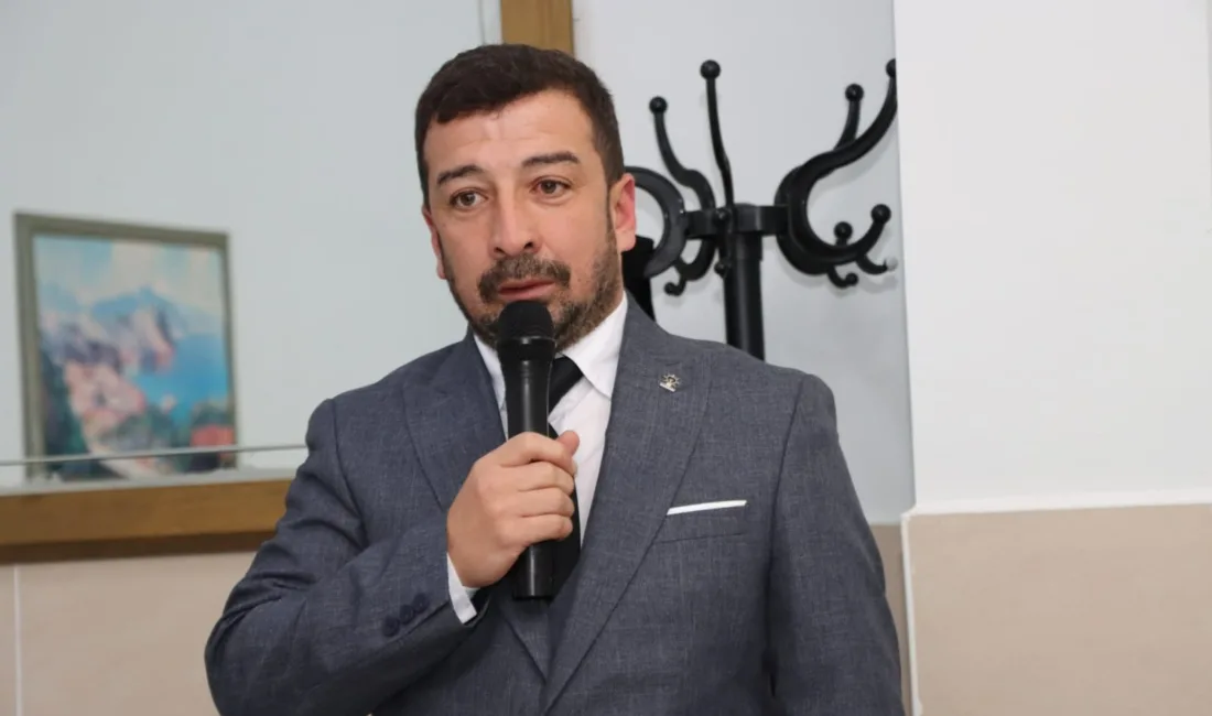 İlçe Başkanı Serkan Işık’ın ev sahipliğinde gerçekleşen buluşmada teşkilat mensupları