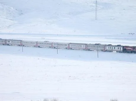 Ankara'dan hareket eden Turistik Doğu Ekspresi, Kırıkkale, Yerköy, Kayseri, Sivas,