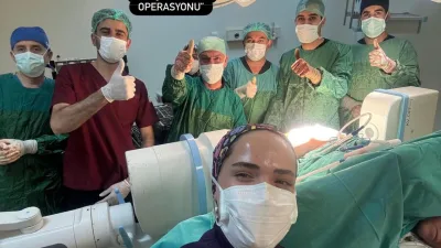 Sarıkaya Devlet Hastanesi’nde doğuştan kalça çıkığı olan 50 yaşındaki hasta,